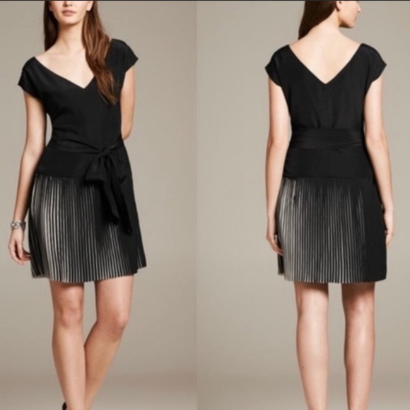Banana Republic Monogram Black Pleated Dress 4 - Picture 1 of 8